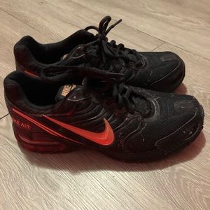 Women’s Nike sneakers